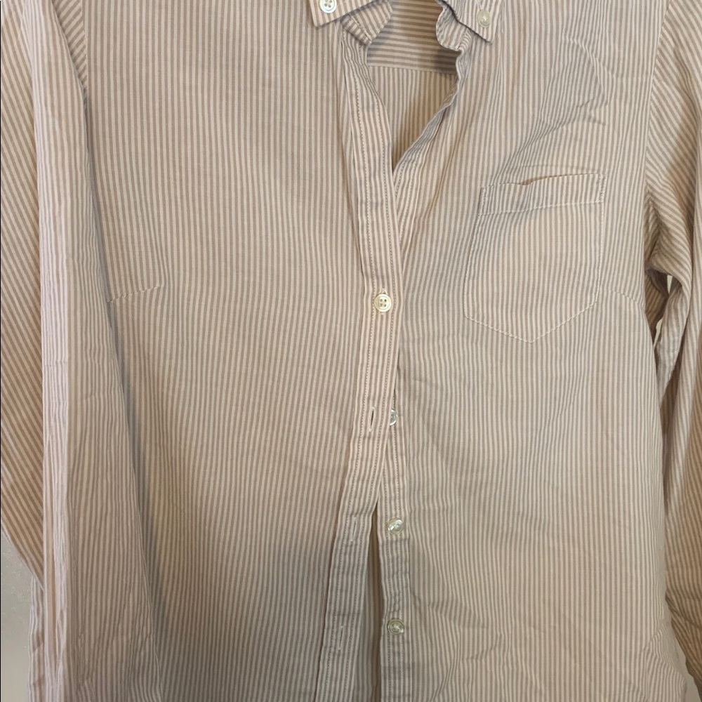 Causal and comfortable tan and white button down
